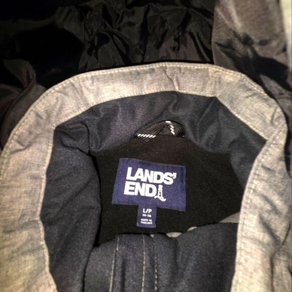 LandsEnd Women’s Ski Jacket Size LG - Picture 4 of 8